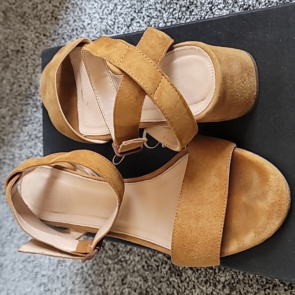 J crew women sandel